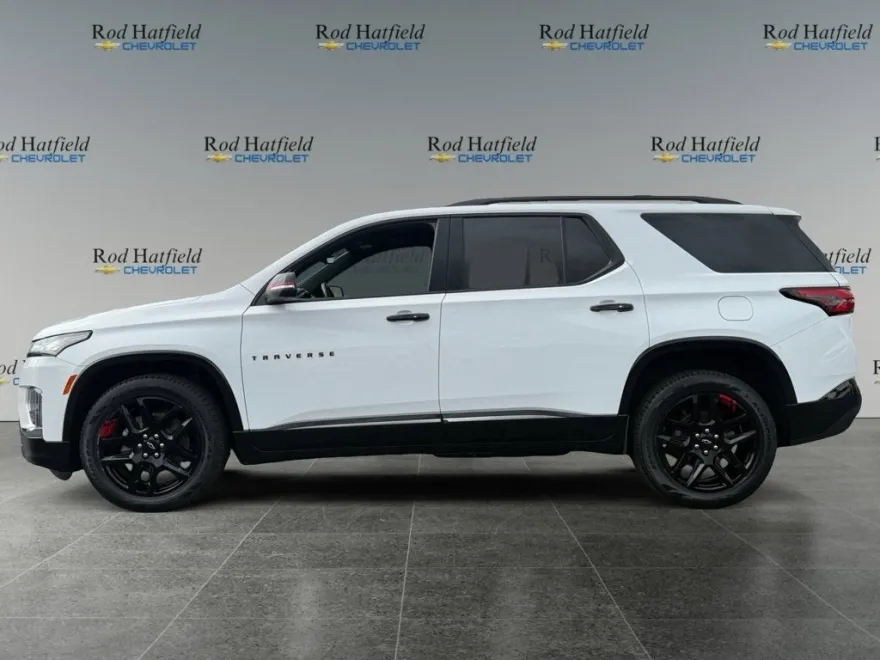 2022 Chevrolet Traverse Premier photo 1