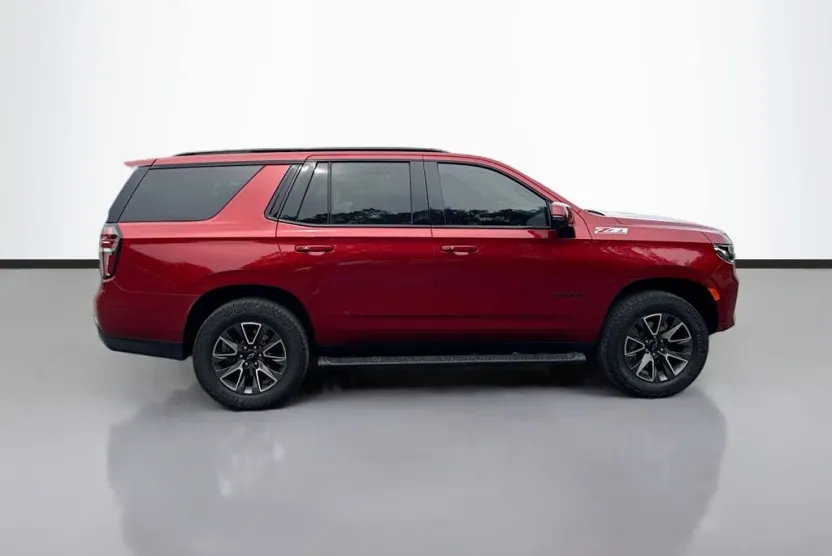 2024 Chevrolet Tahoe Z71 photo 1