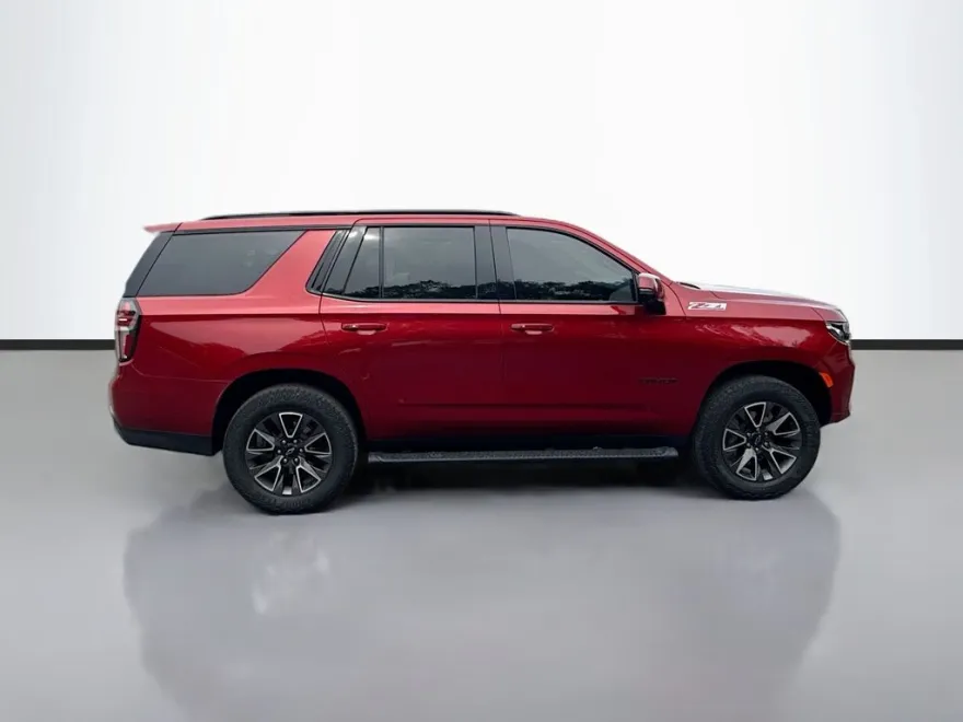 2024 Chevrolet Tahoe Z71 photo 1