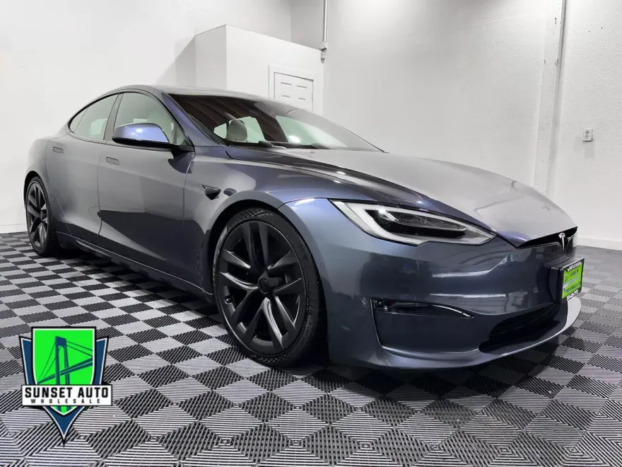 2021 Tesla Model S Plaid photo 1