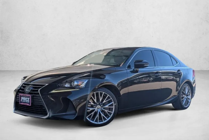 2019 Lexus IS 300 photo 1