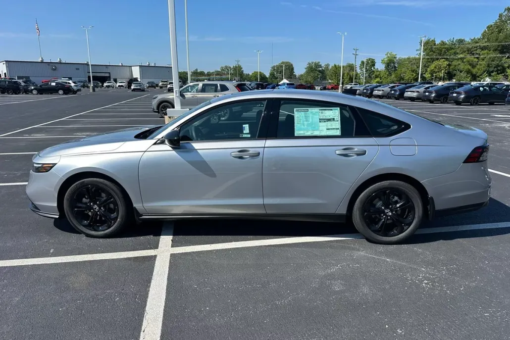 2025 Honda Accord 1.5T SE photo 1