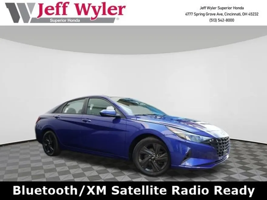 2022 Hyundai Elantra SEL Convenience photo 1