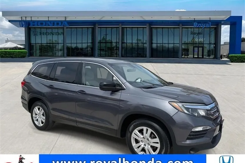 2018 Honda Pilot LX photo 1