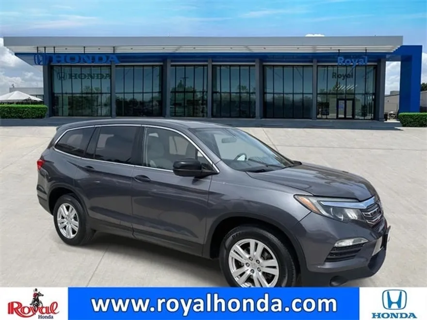 2018 Honda Pilot LX photo 1