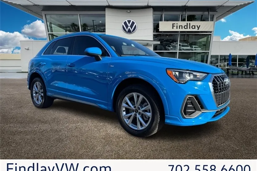 2022 Audi Q3 S line Premium photo 1