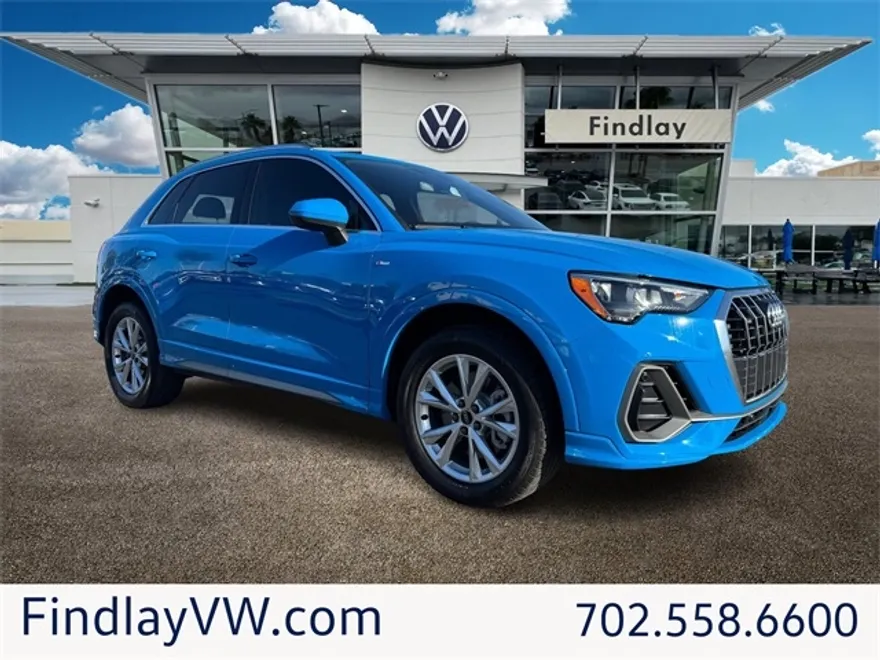 2022 Audi Q3 S line Premium photo 1