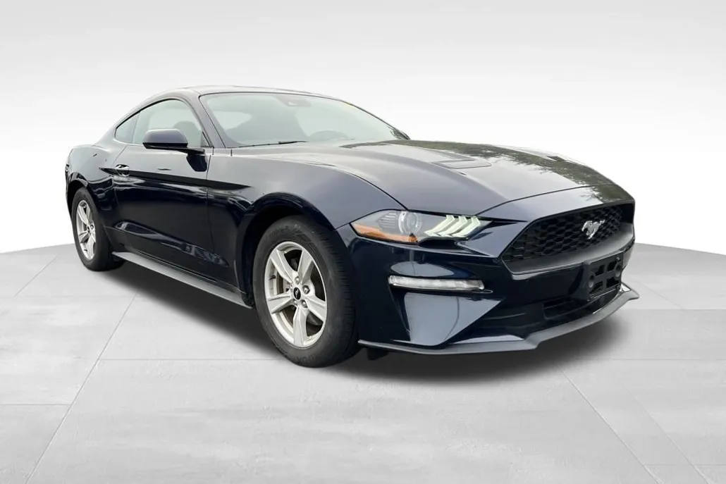 2021 Ford Mustang EcoBoost photo 1