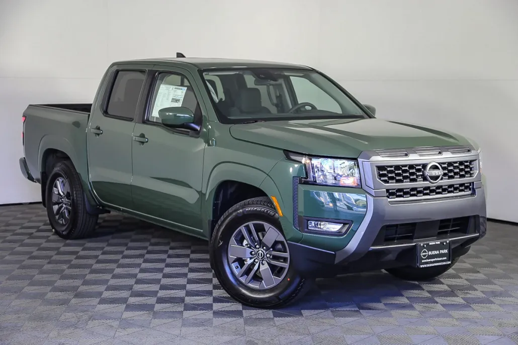 2025 Nissan Frontier SV photo 1