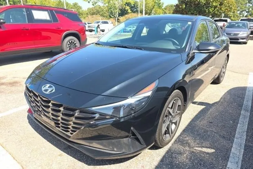 2022 Hyundai Elantra Hybrid Limited photo 1