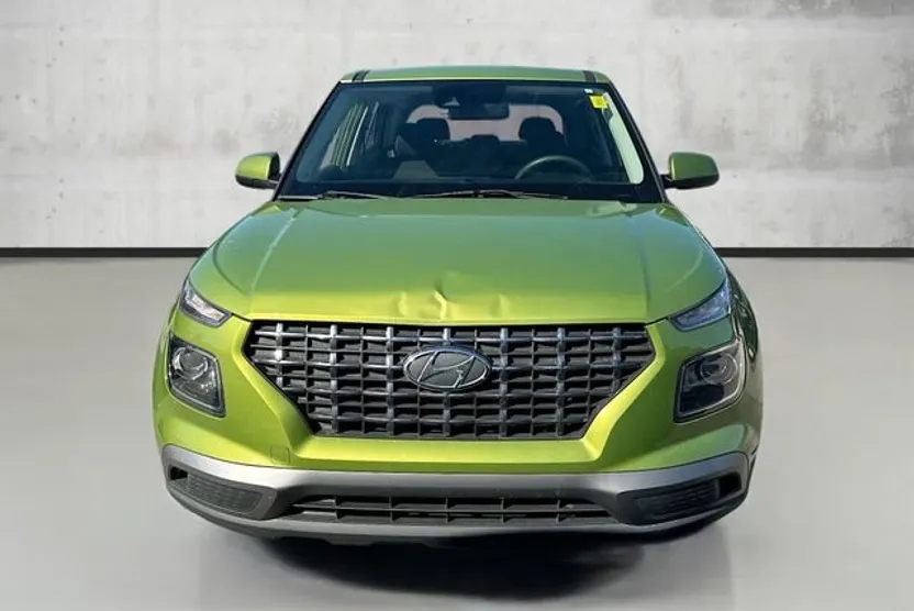 2020 Hyundai Venue SEL photo 1