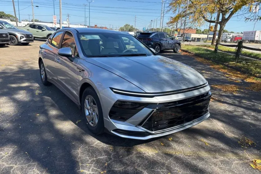 2026 Hyundai Sonata SE photo 1