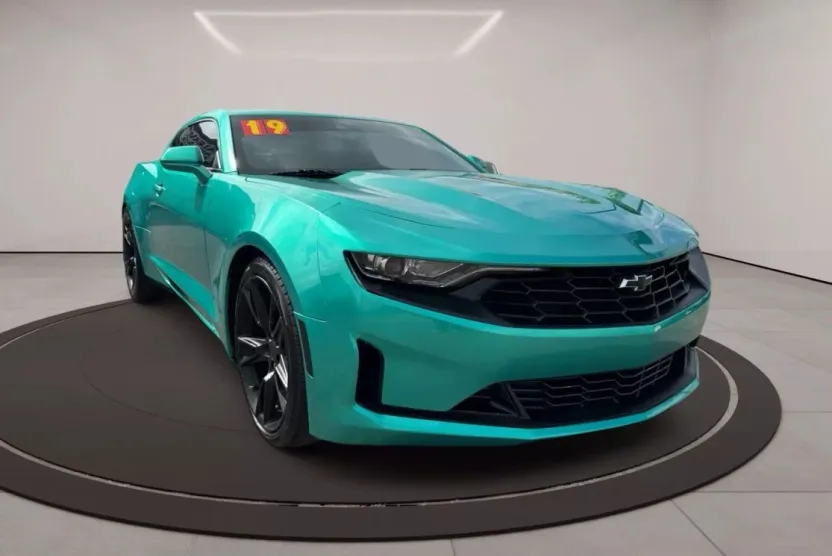 2019 Chevrolet Camaro Coupe photo 1