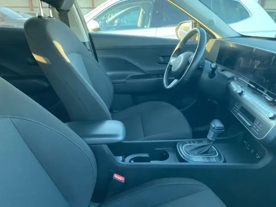 2024 Hyundai Kona SEL photo 1