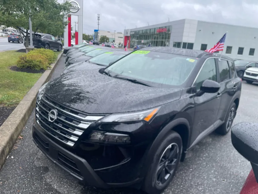 2026 Nissan Rogue SV photo 1