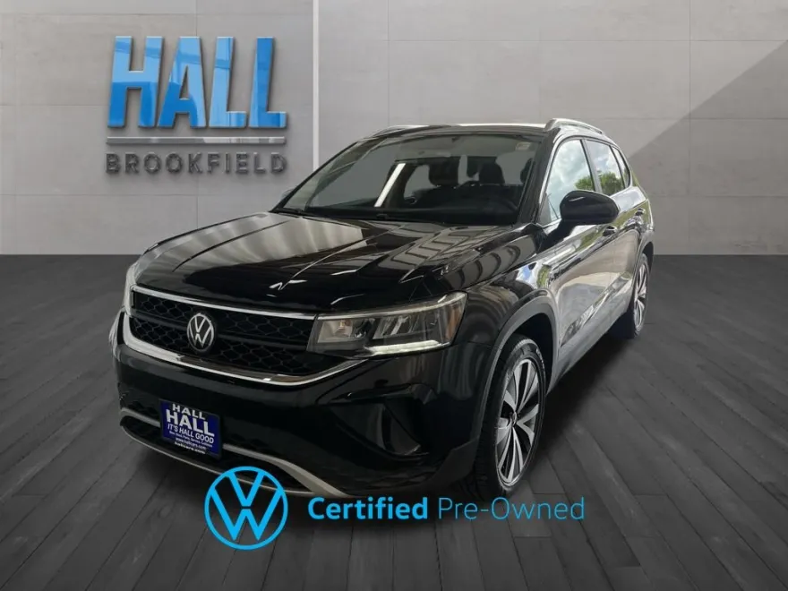 2022 Volkswagen Taos SE photo 1