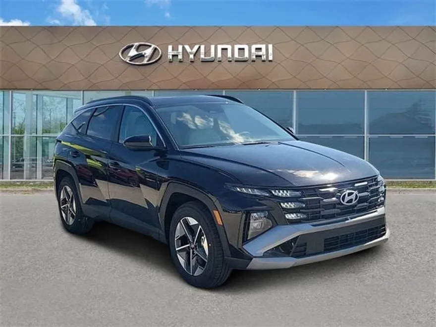 2025 Hyundai Tucson SEL photo 1