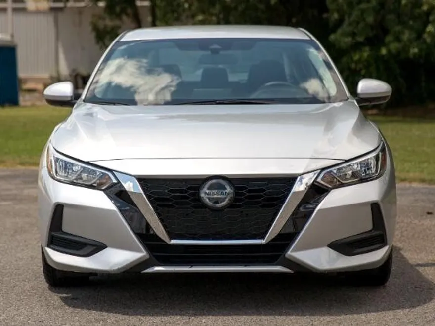 2023 Nissan Sentra SV photo 1