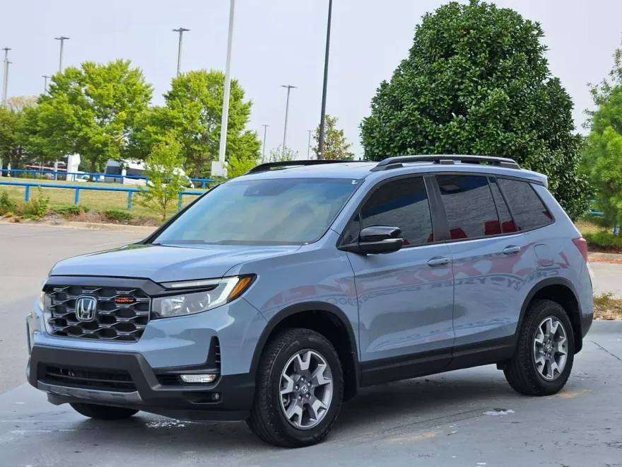 2022 Honda Passport TrailSport photo 1