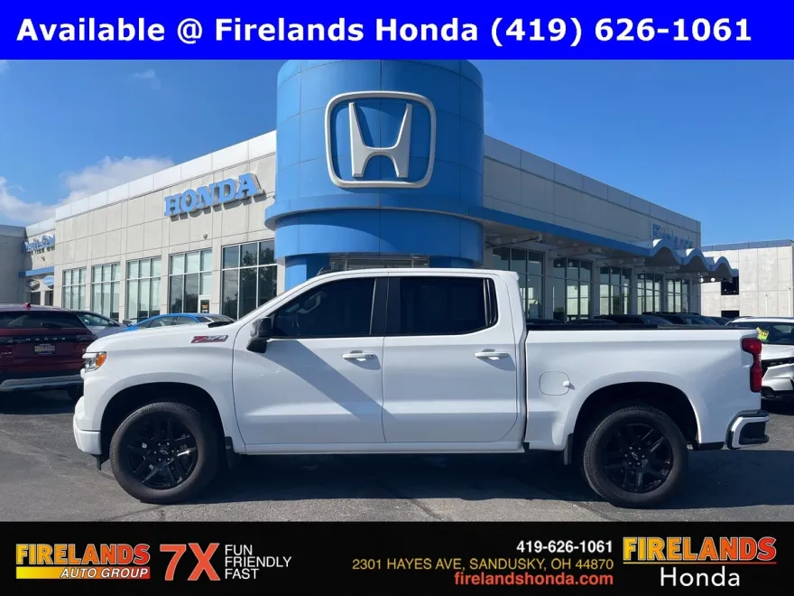 2022 Chevrolet Silverado 1500 RST photo 1