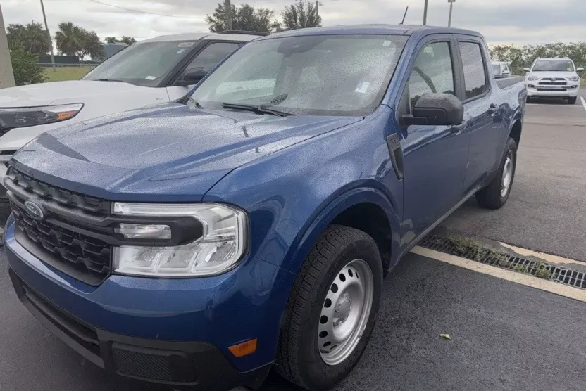 2024 Ford Maverick XL photo 1