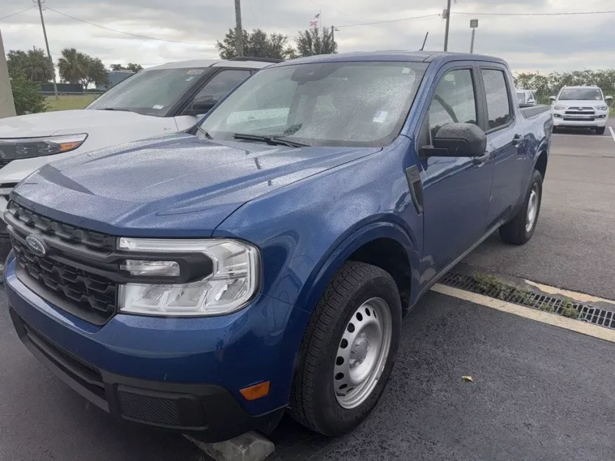 2024 Ford Maverick XL photo 1
