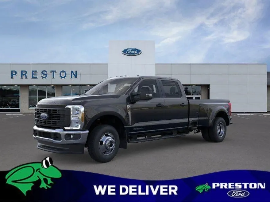 2025 Ford F-350 XL photo 1