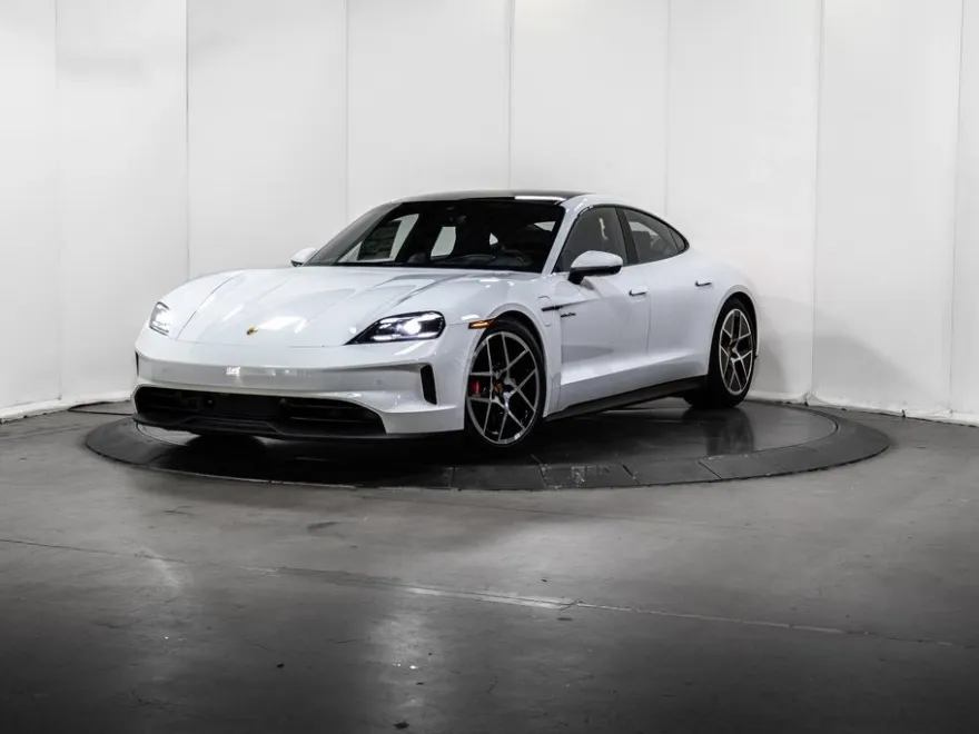 2025 Porsche Taycan 4S photo 1