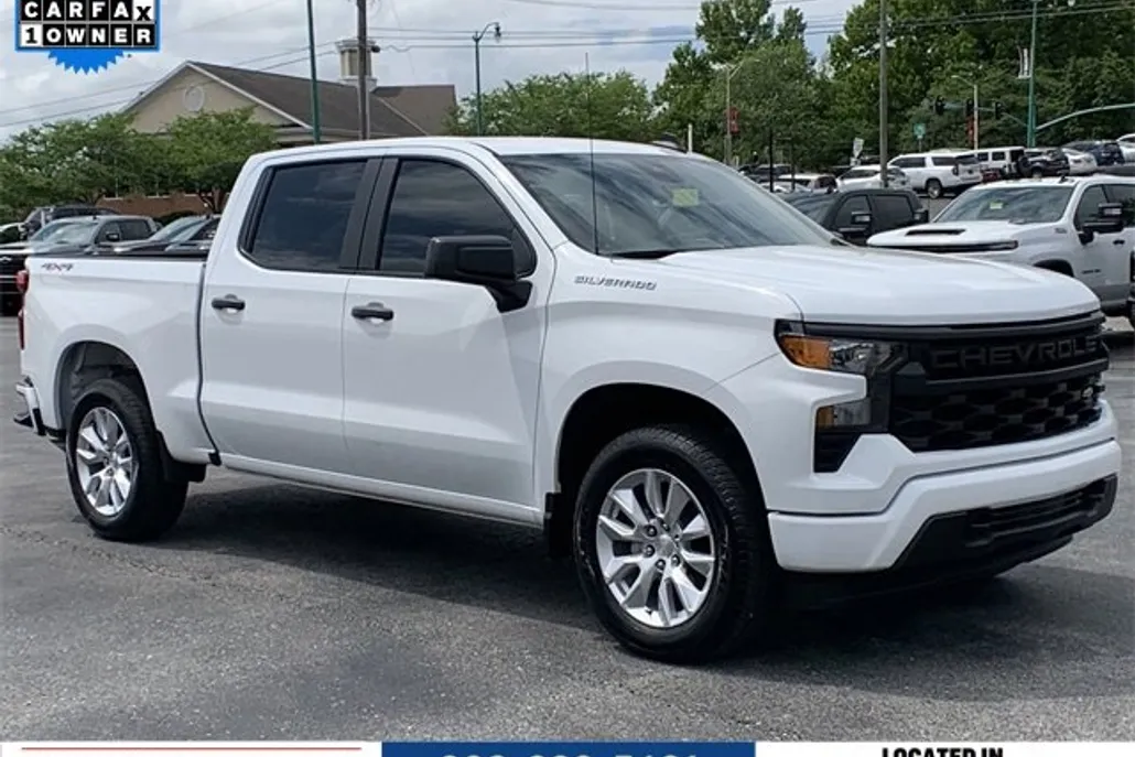 2024 Chevrolet Silverado 1500 Custom photo 1