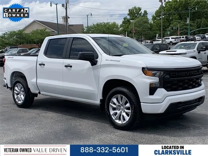 2024 Chevrolet Silverado 1500 Custom photo 1