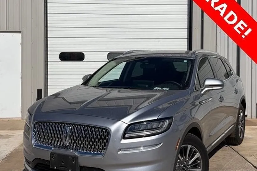 2022 Lincoln Nautilus Standard photo 1