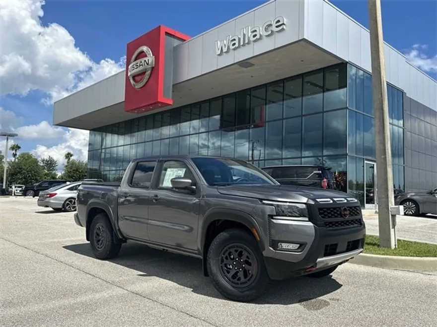 2026 Nissan Frontier Crew Cab PRO-X photo 1