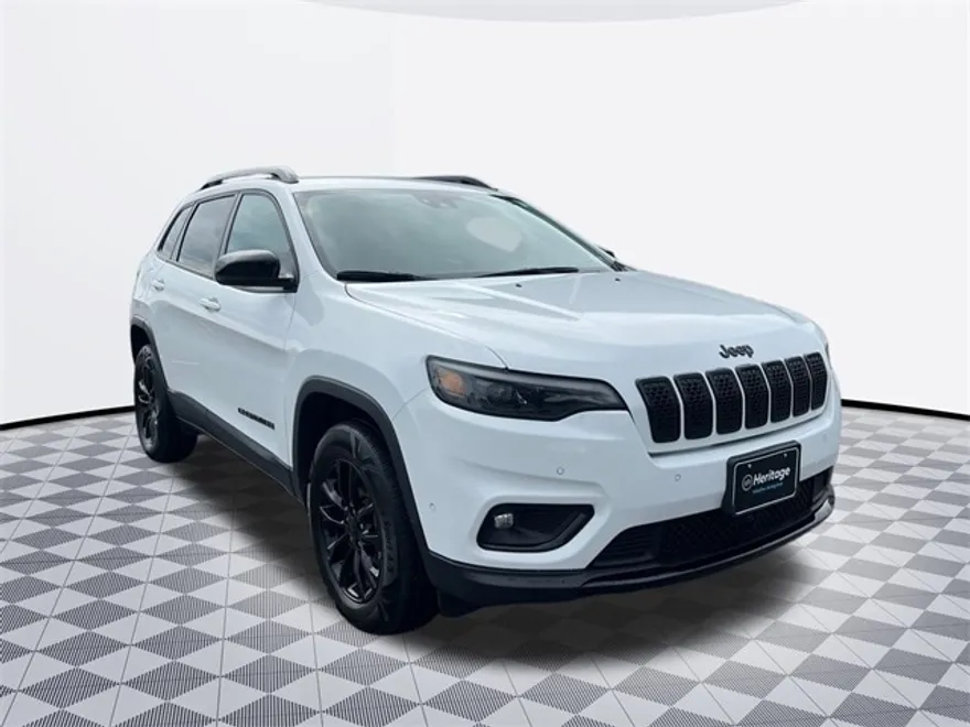 2023 Jeep Cherokee Altitude photo 1