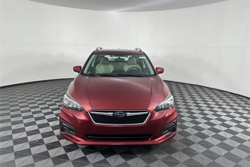 2018 Subaru Impreza 2.0i Premium photo 1