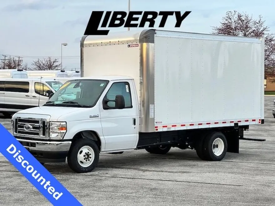 2025 Ford E-350 photo 1
