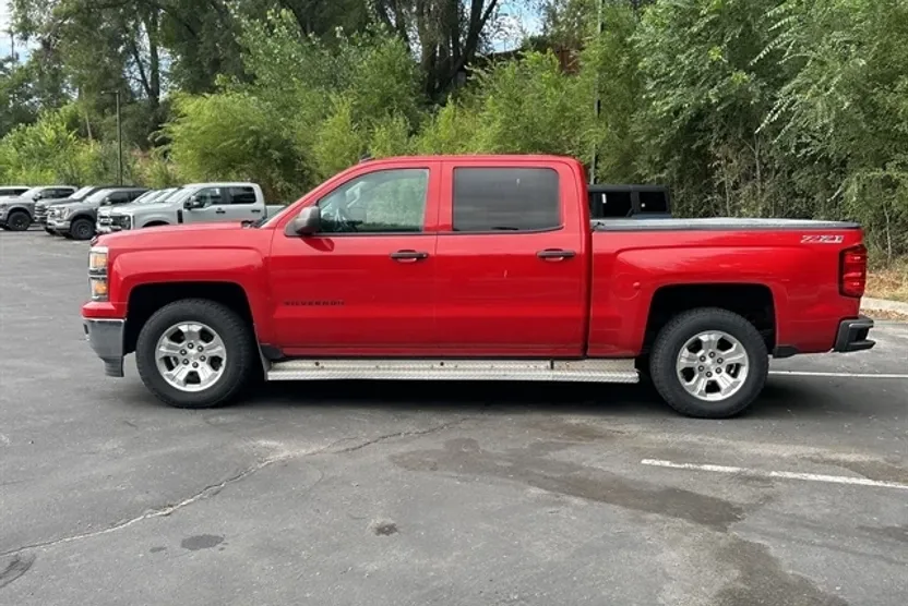 2014 Chevrolet Silverado 1500 LT photo 1
