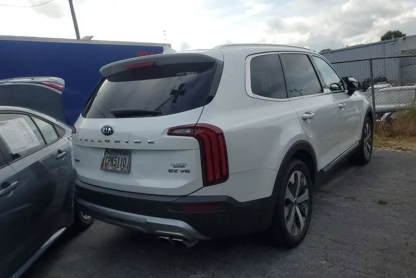 2021 Kia Telluride EX photo 1