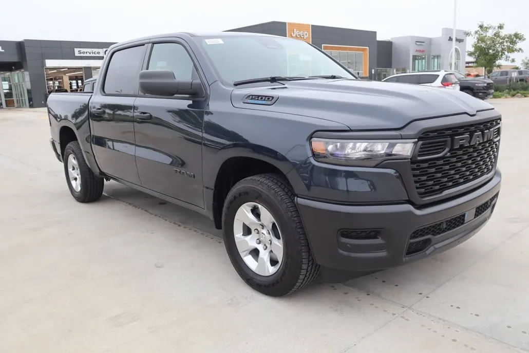 2025 Ram 1500 Tradesman photo 1