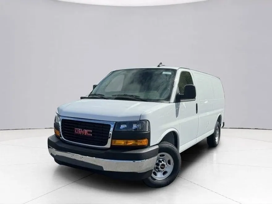 2025 Gmc Savana Cargo 2500 photo 1