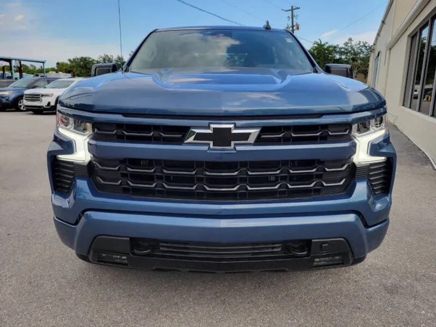 2024 Chevrolet Silverado 1500 RST photo 1