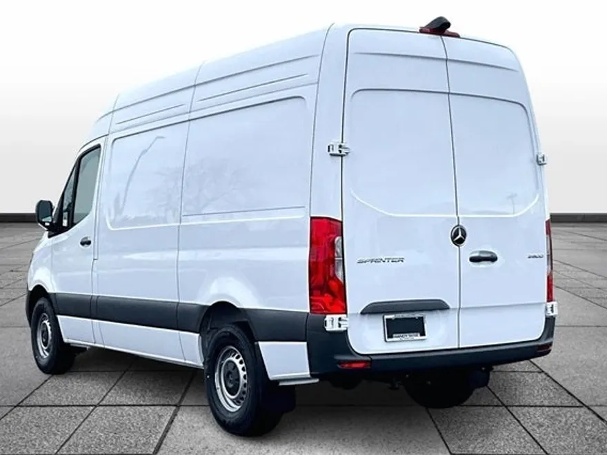2025 Mercedes Benz Sprinter 2500 144 WB photo 1