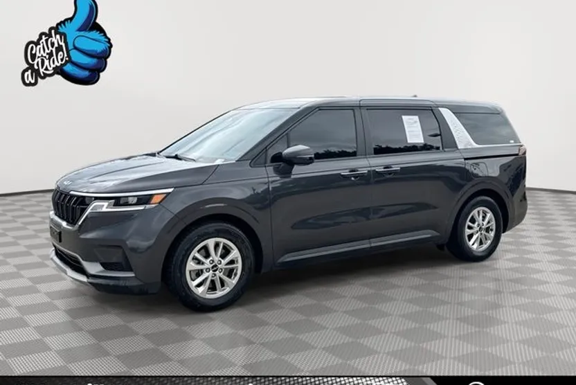 2023 Kia Carnival LX photo 1
