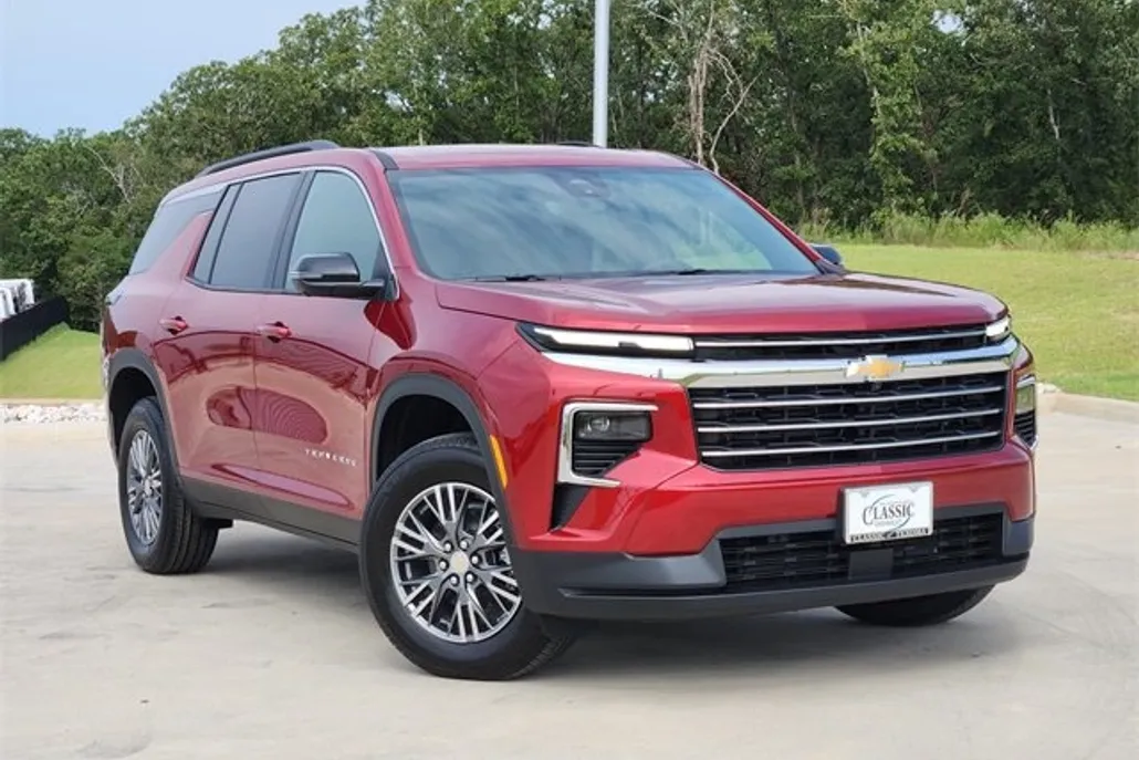 2026 Chevrolet Traverse photo 1