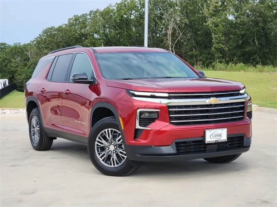 2026 Chevrolet Traverse photo 1