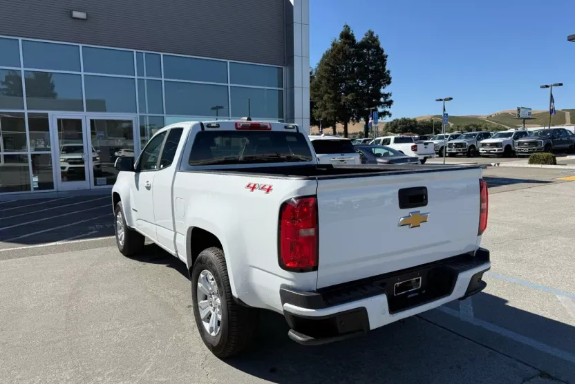 2020 Chevrolet Colorado LT photo 1