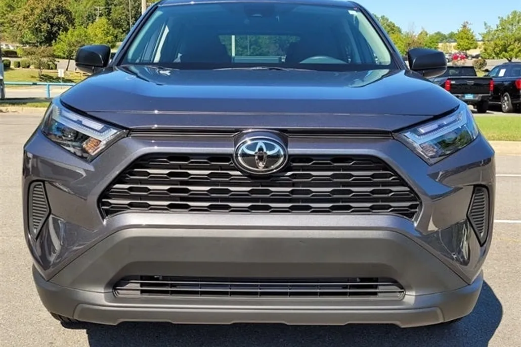 2025 Toyota RAV4 LE photo 1