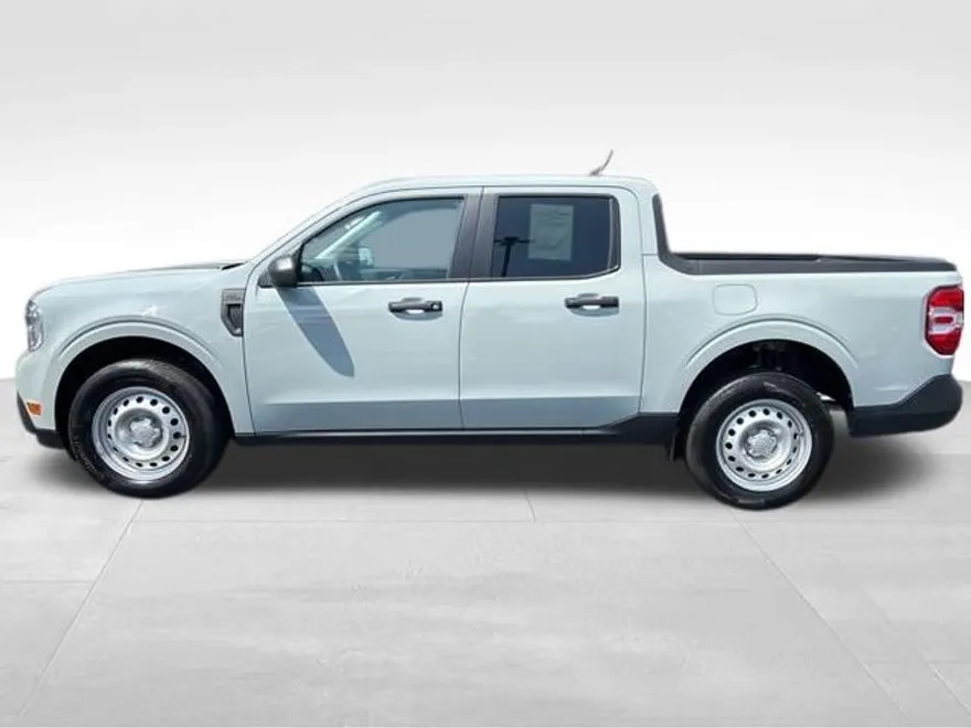 2024 Ford Maverick XL photo 1