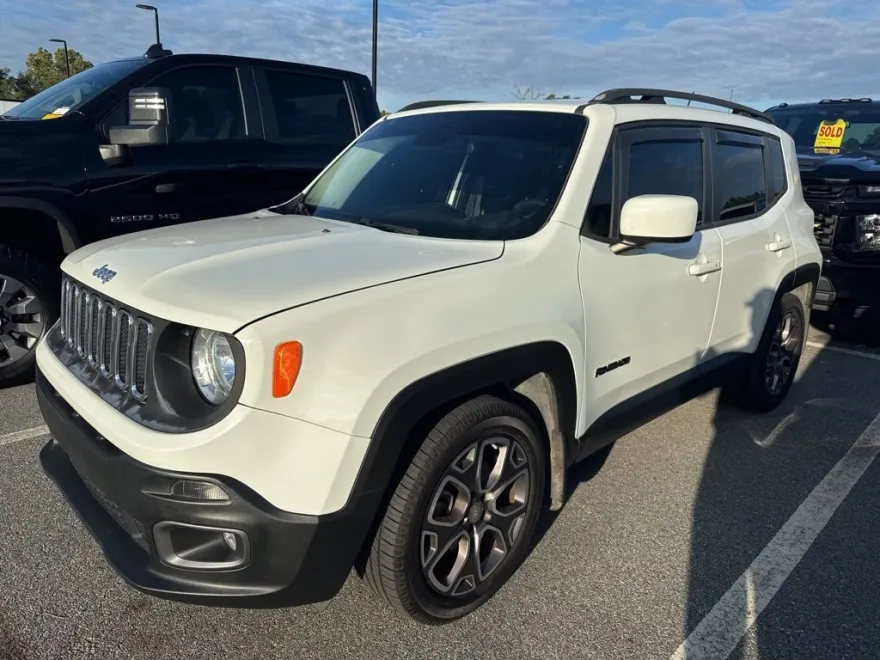 2015 Jeep Renegade Latitude North Edition photo 1