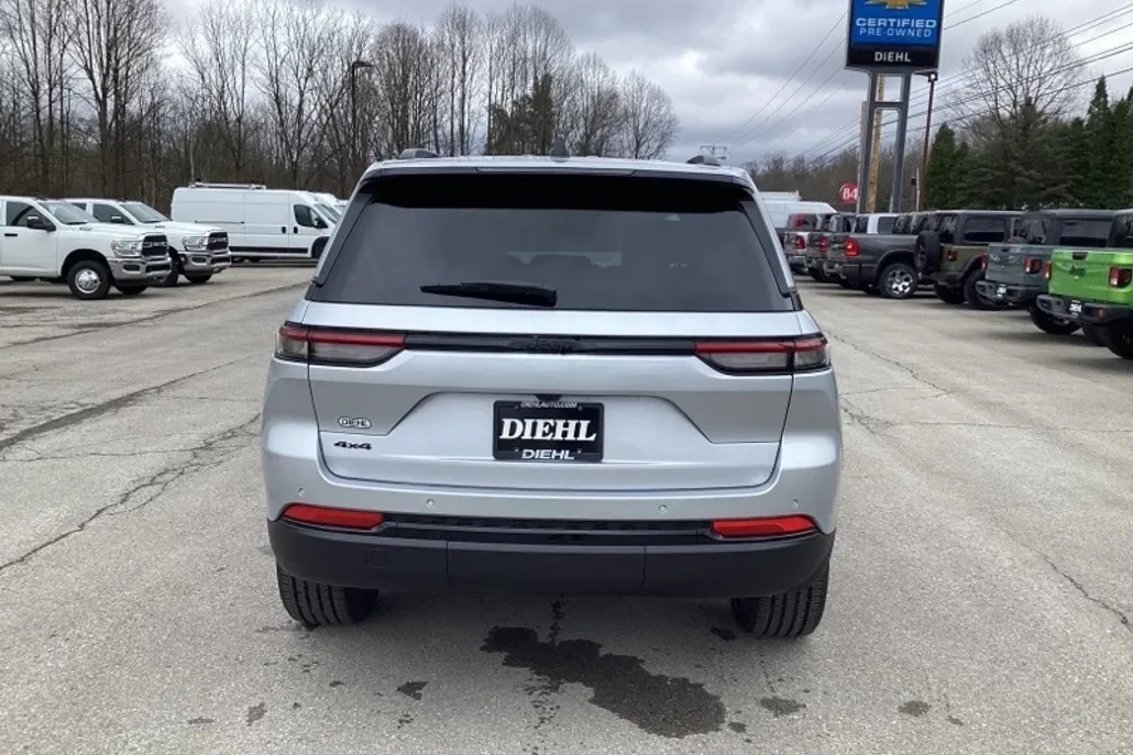 2025 Jeep Grand Cherokee Altitude X photo 1