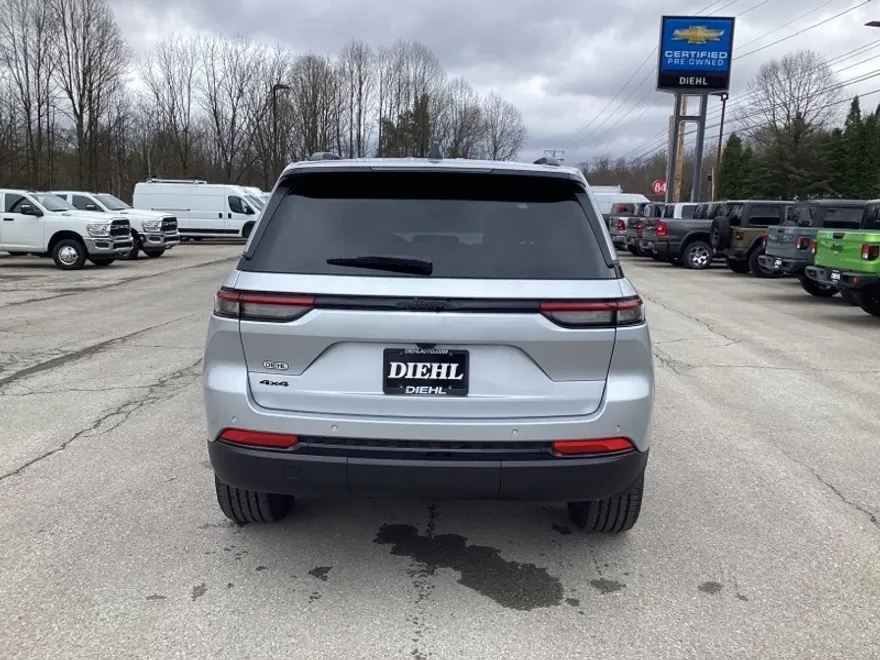 2025 Jeep Grand Cherokee Altitude X photo 1